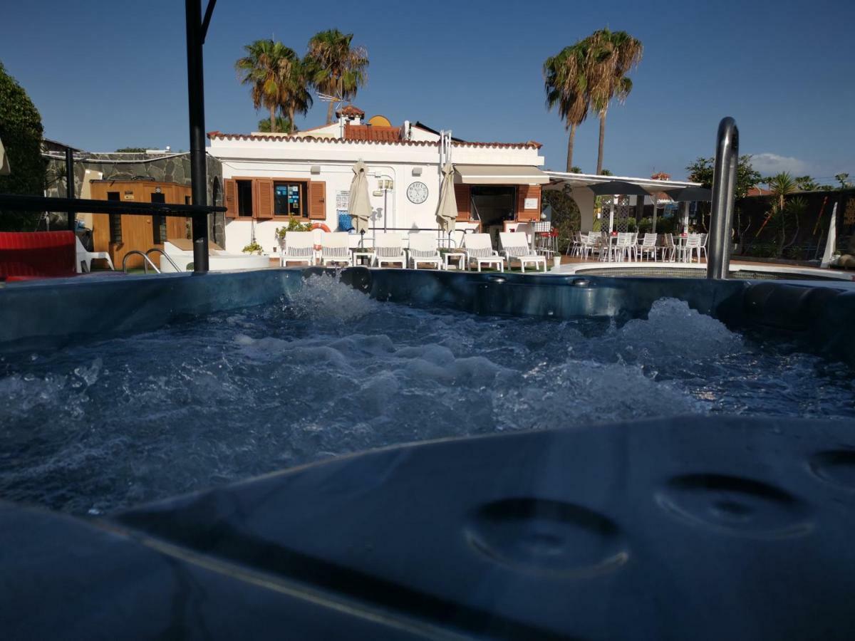 Rainbow Golf Bungalows, Gay Men-Only Resort Maspalomas  Dış mekan fotoğraf
